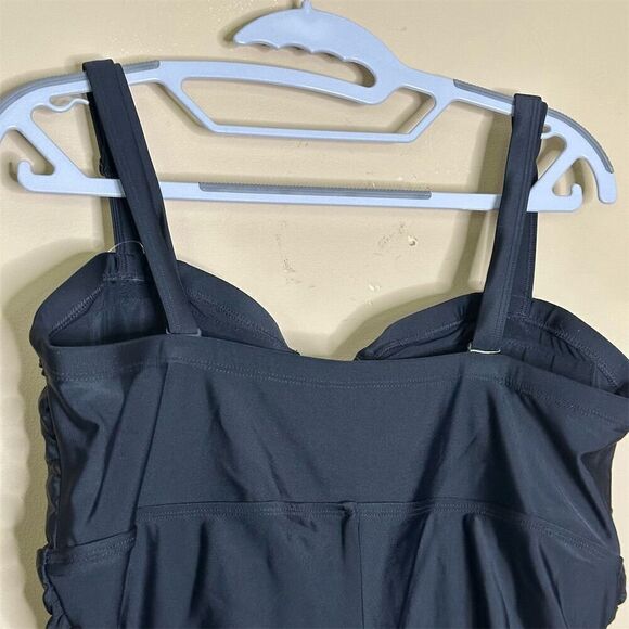 Torrid Women's 2X Black Wireless Lattice Front One Piece Swimsuit - Picture 8 of 15